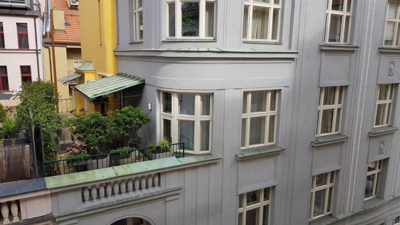 Pragueone Apartment,a/c,terrace Apartmán